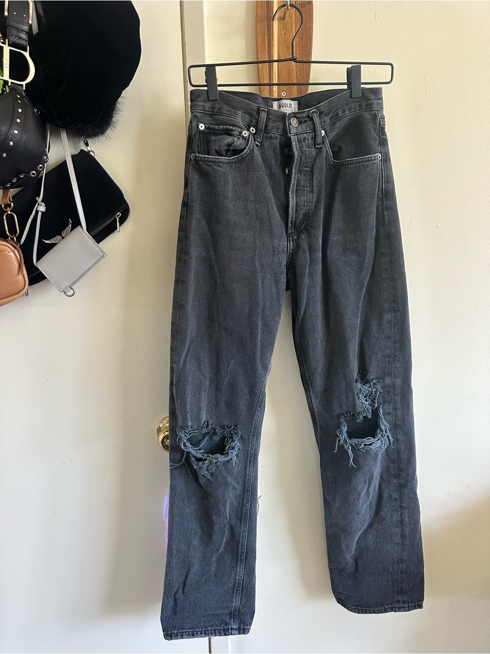 Agolde 90's Mid Rise Loose Fit jean in the washed black “smokestack” size 24